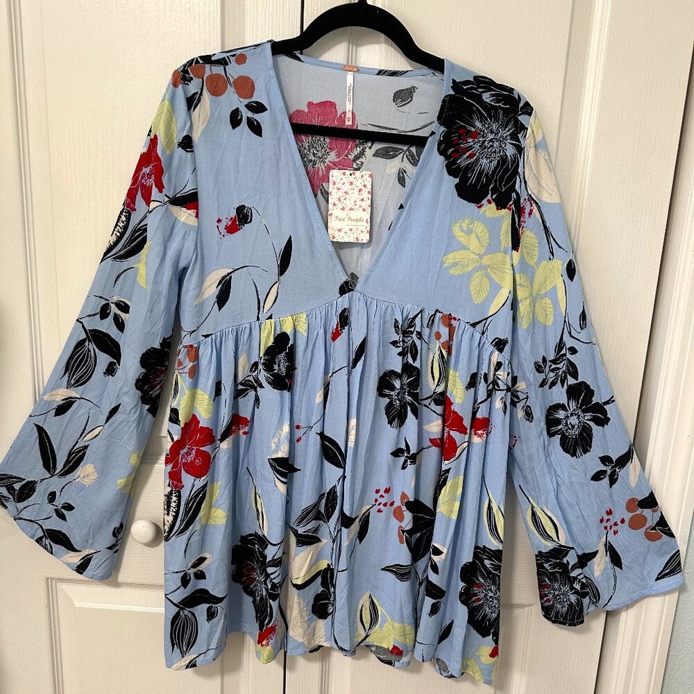 NWT Free People Bella Tunic Top, size XS Blue floral